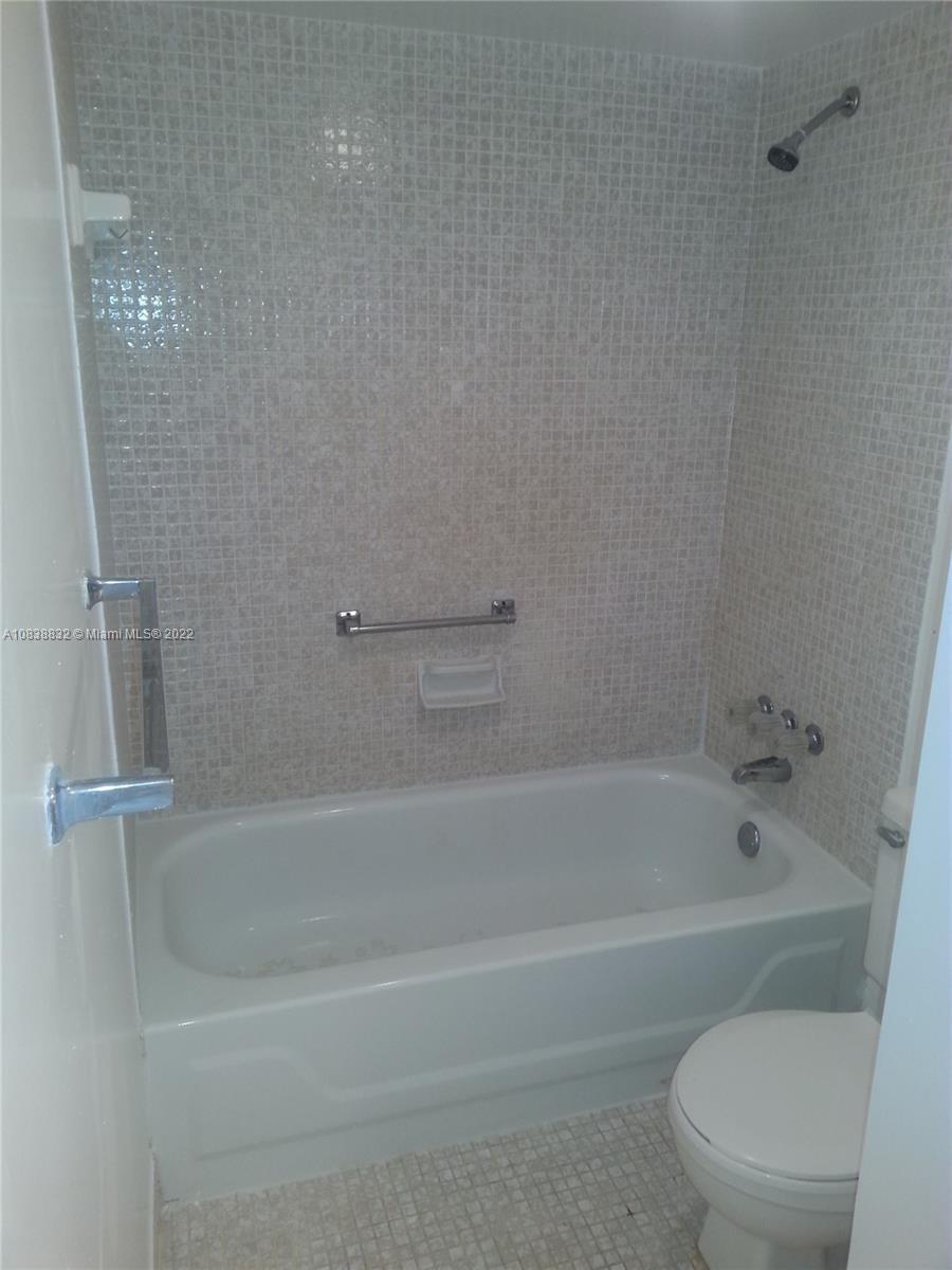 8411 Lagos De Campo Blvd # 303U, Tamarac FL 33321 photo 5