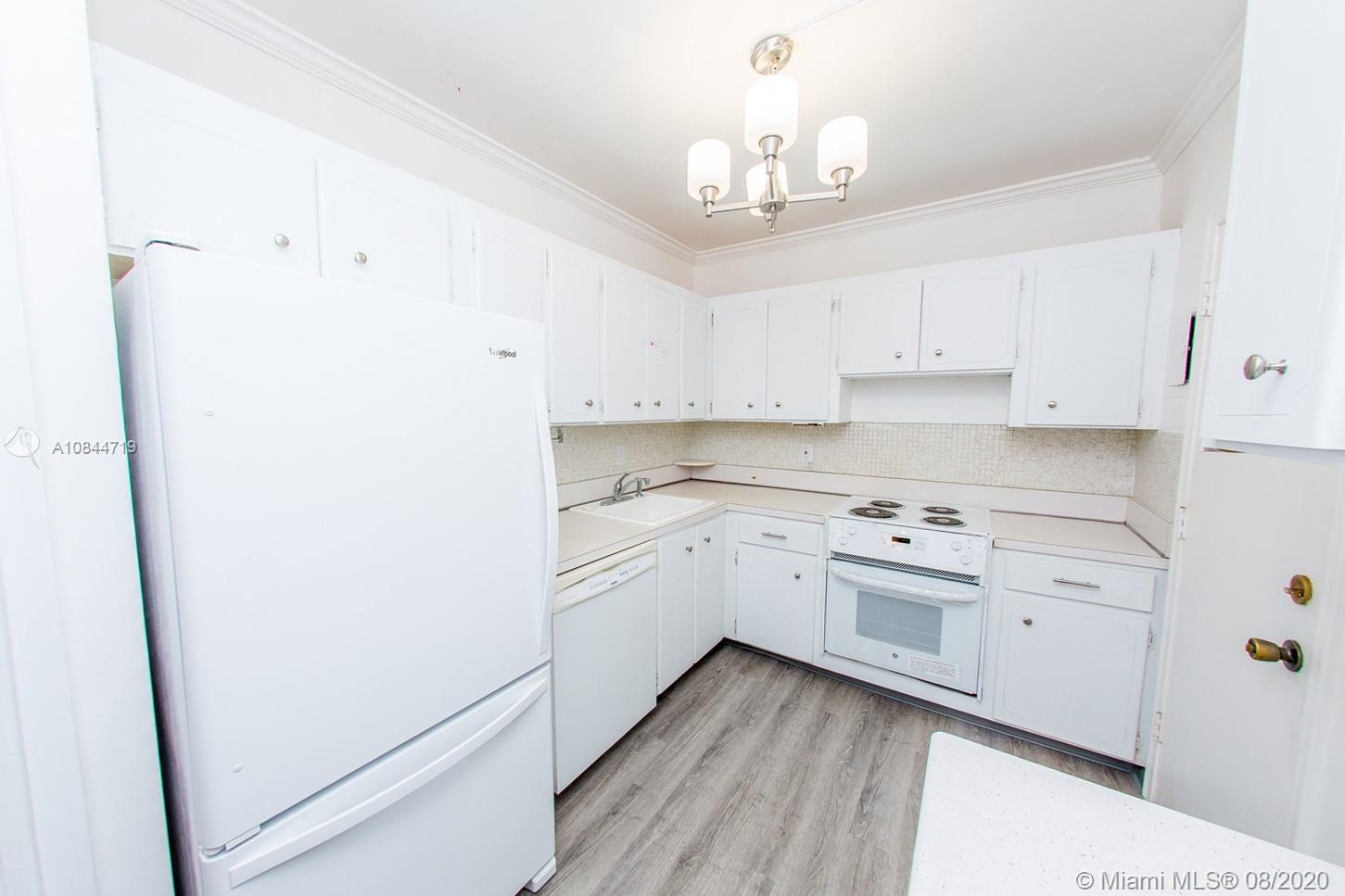 350 S Cypress Rd # 523, Pompano Beach FL 33060 photo 2