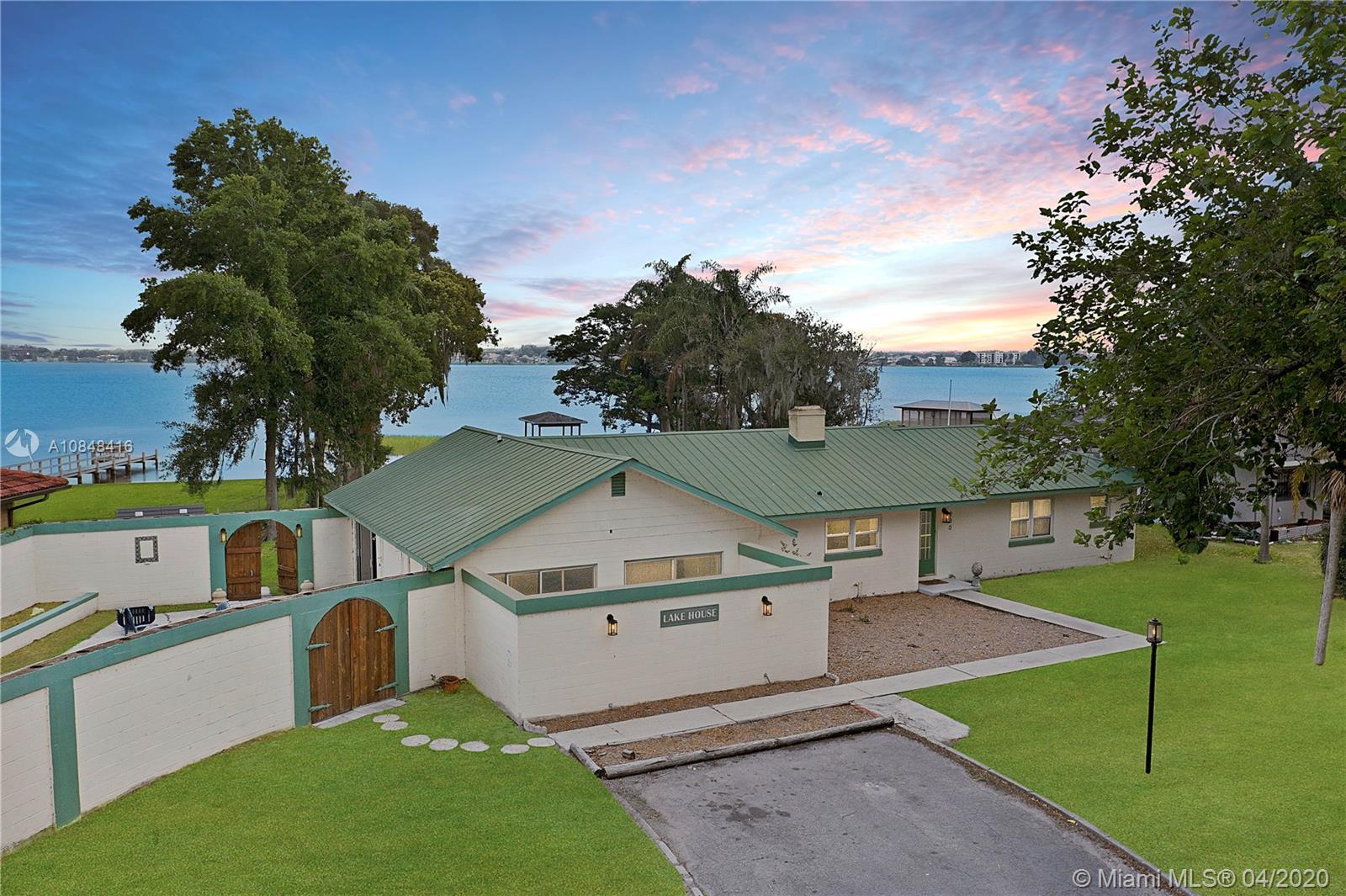 230 LAKE HOWARD, Winter Haven FL 33880