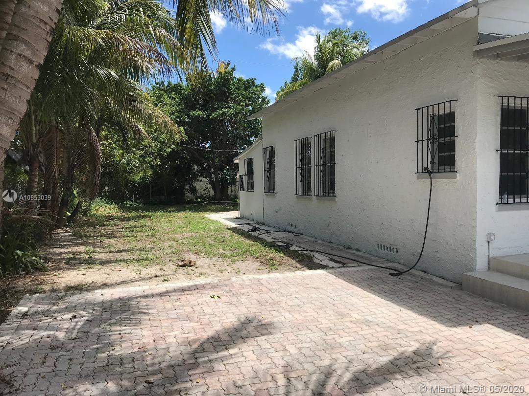 1772 NW 114th St, Miami FL 33167 photo 3