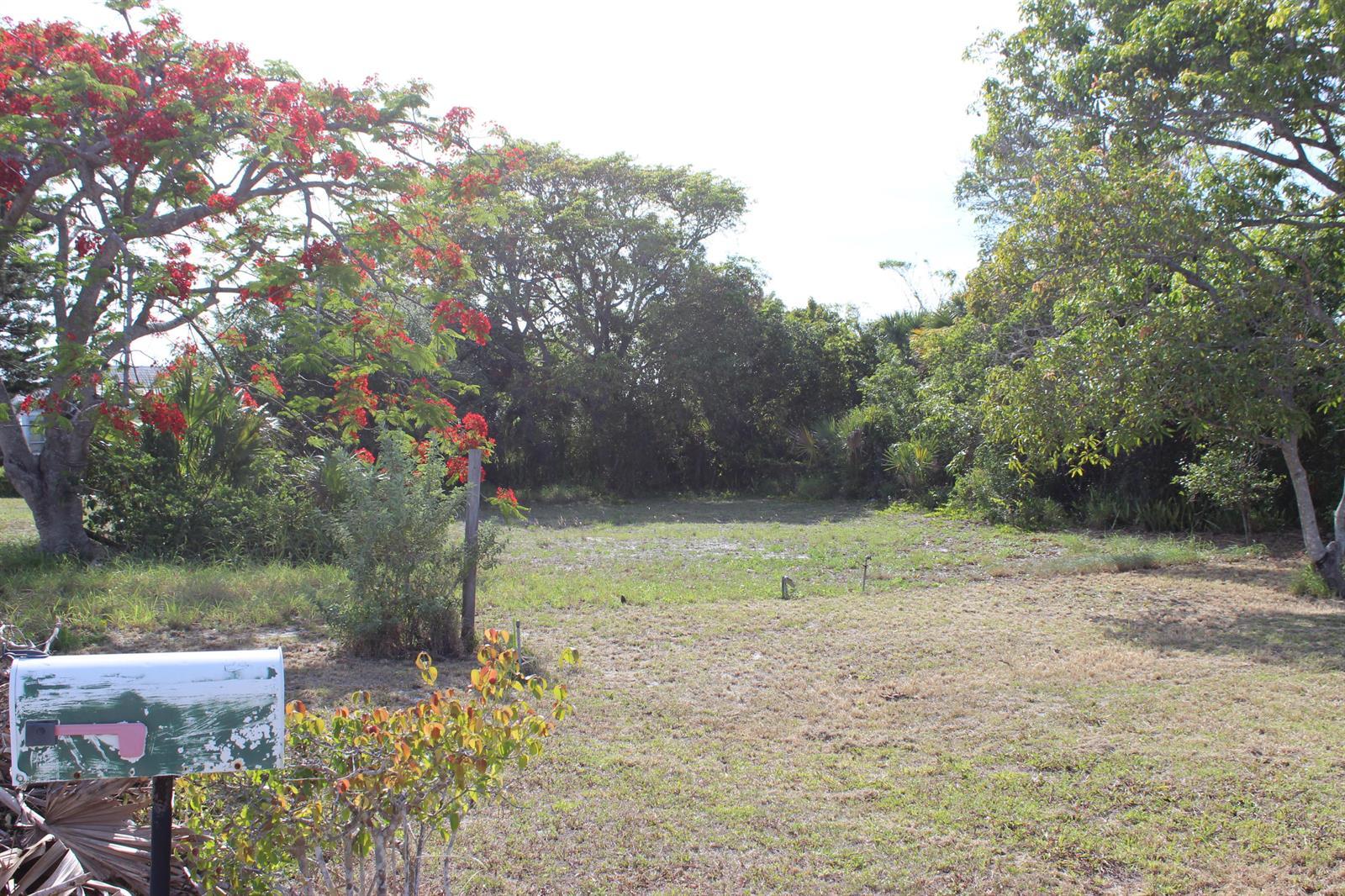 8375 SE Allamanda Way, Hobe Sound FL 33455 photo 2