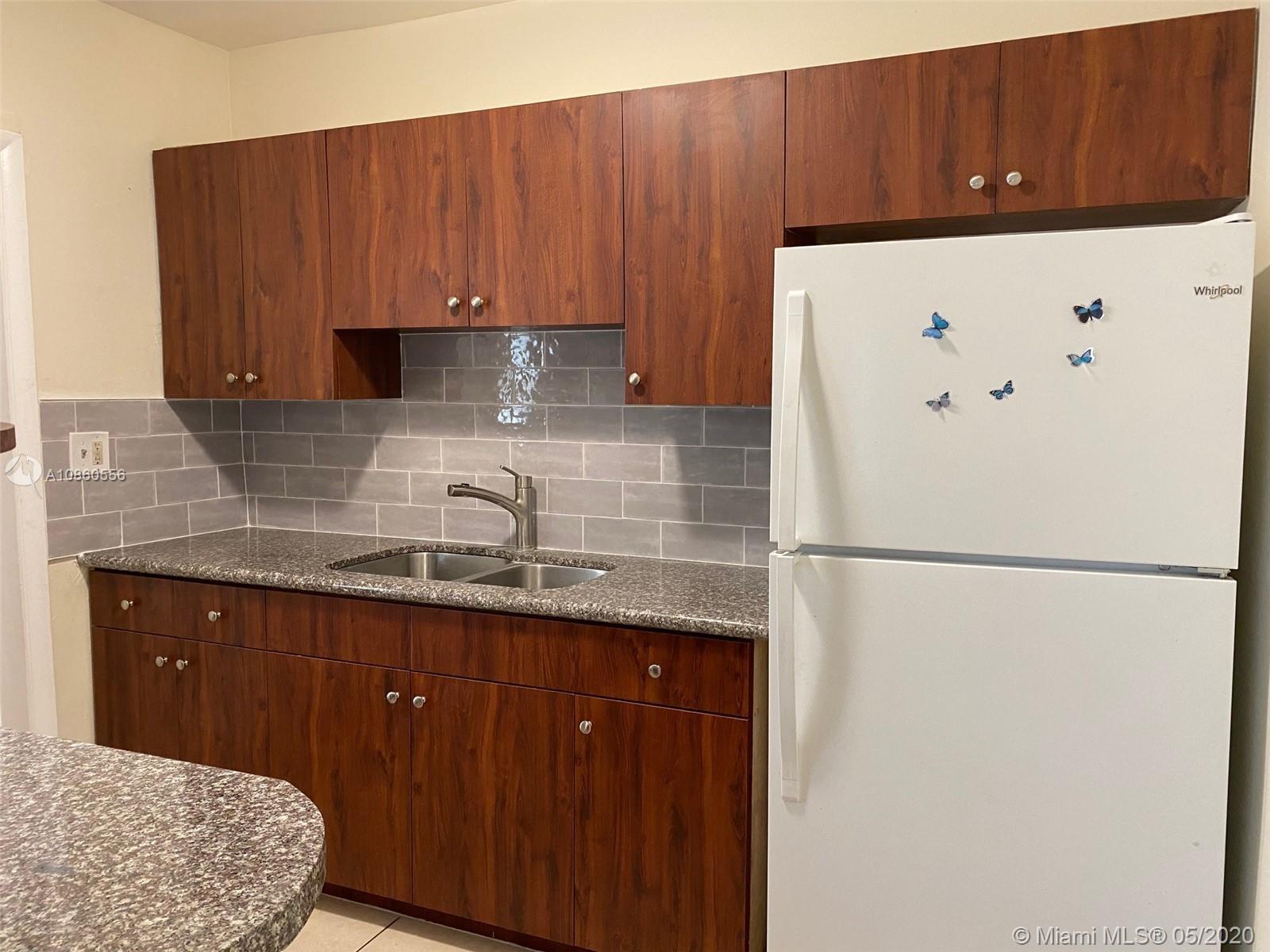 North Miami, FL 33168 photo 4