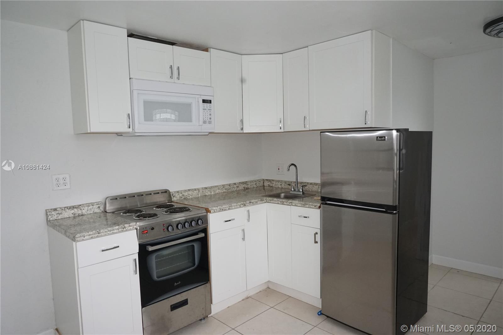 2700 SW 33 ct # B, Miami FL 33133 photo 3