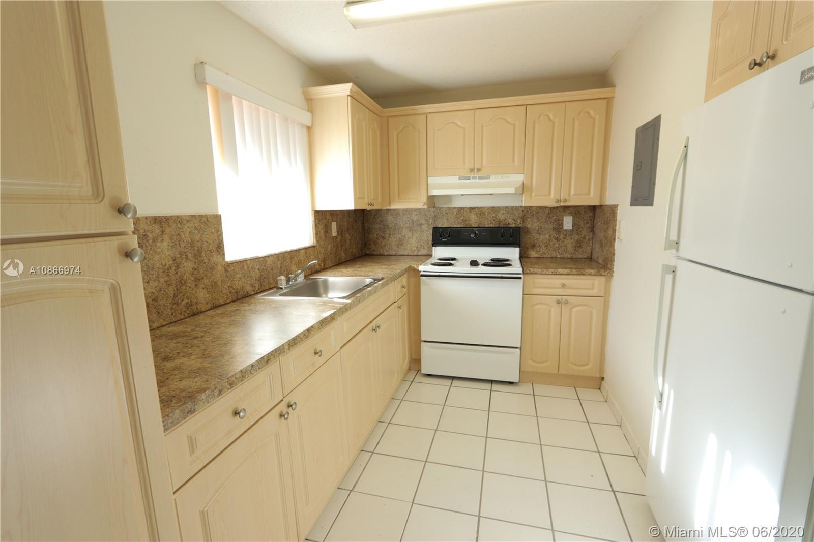 2735 W 52nd St # 608, Hialeah FL 33016 photo 3