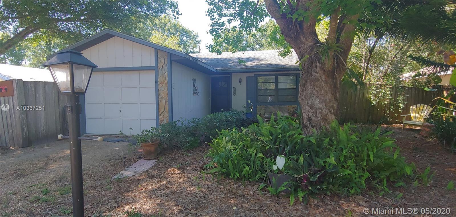 2824 SW 6th St SW, Vero Beach FL 32968 photo 2