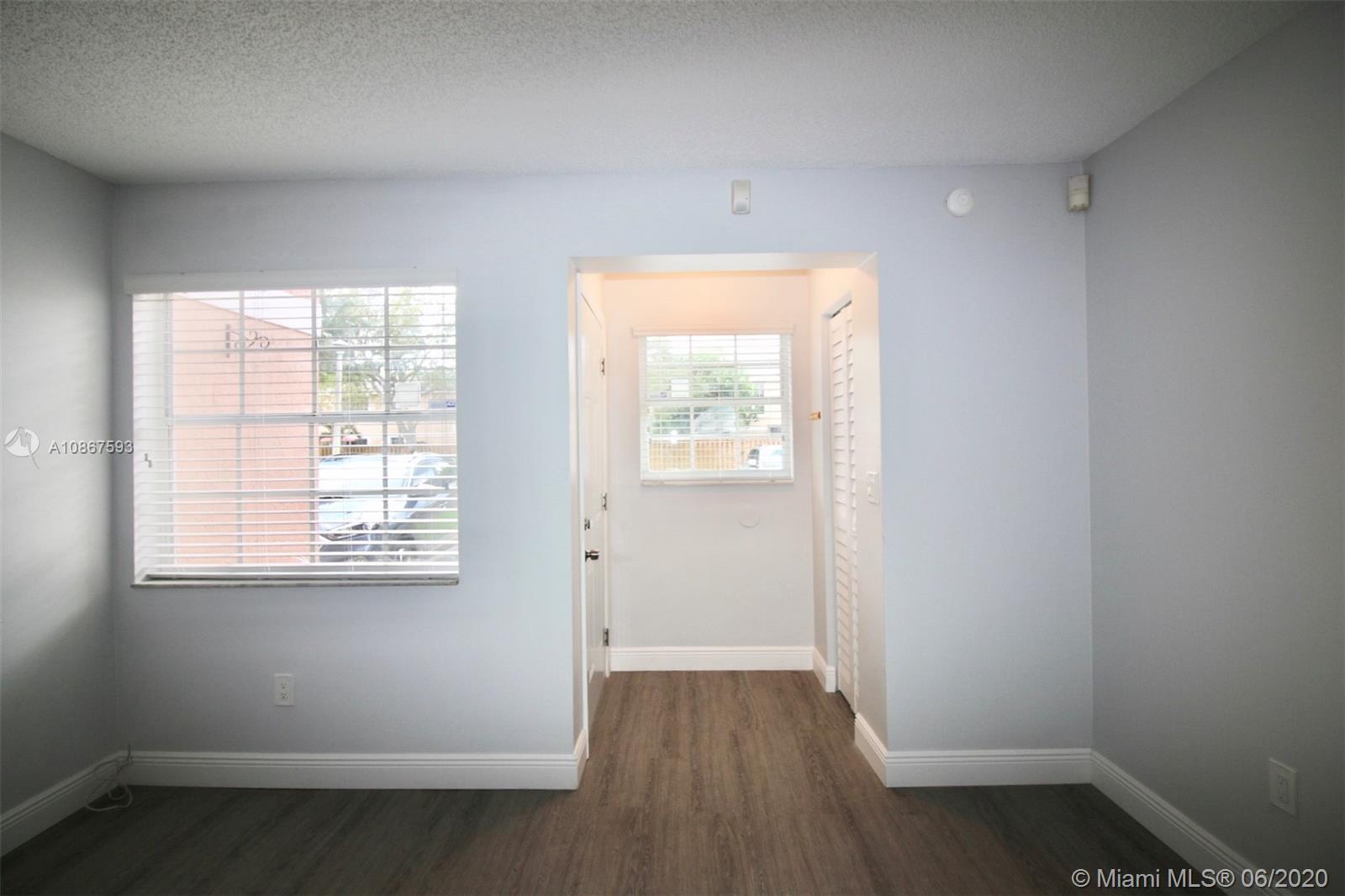5006 SW 123rd Ave, Cooper City FL 33330 photo 3