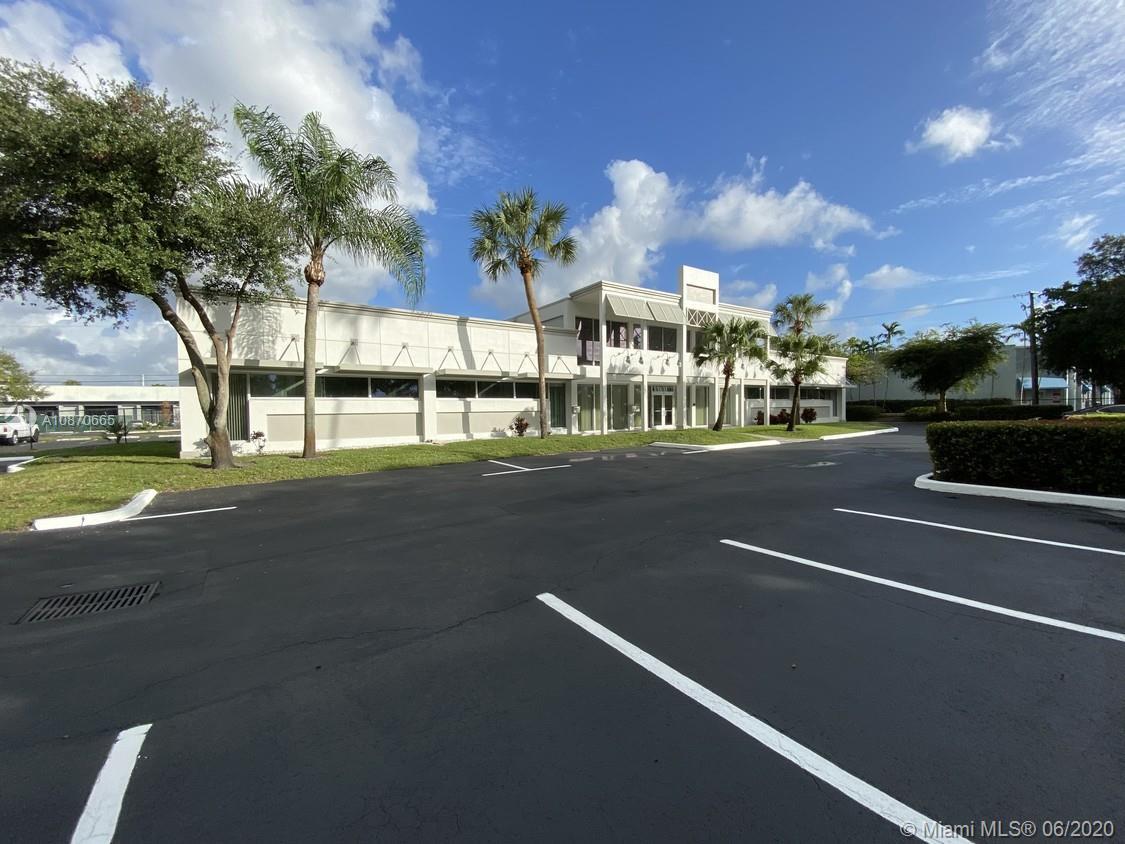 6781 W Sunrise Blvd, Plantation FL 33313 photo 2