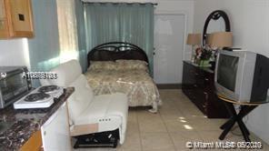 279 SW 9th St, Dania Beach FL 33004 photo 3