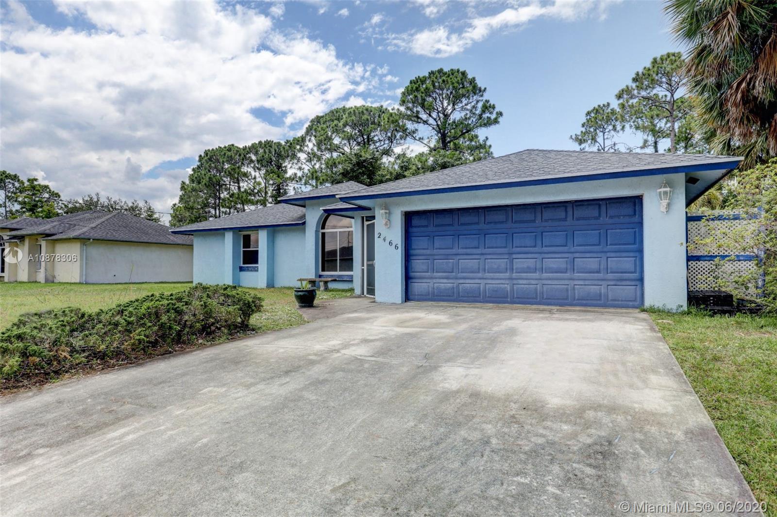 2466 SW Aberdeen St, Port St. Lucie FL 34953 photo 3