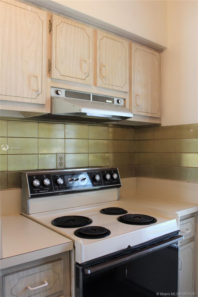 1560 NE 127th St # 103, North Miami FL 33161 photo 4