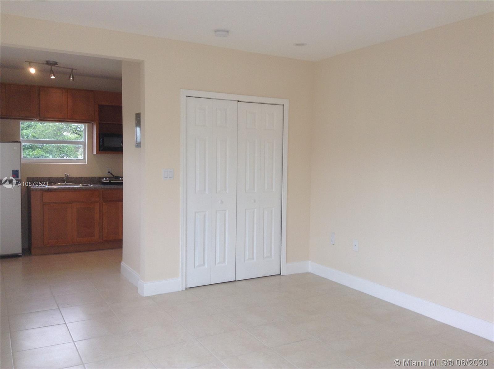 223 NW 12th St # 21, Miami FL 33136 photo 2