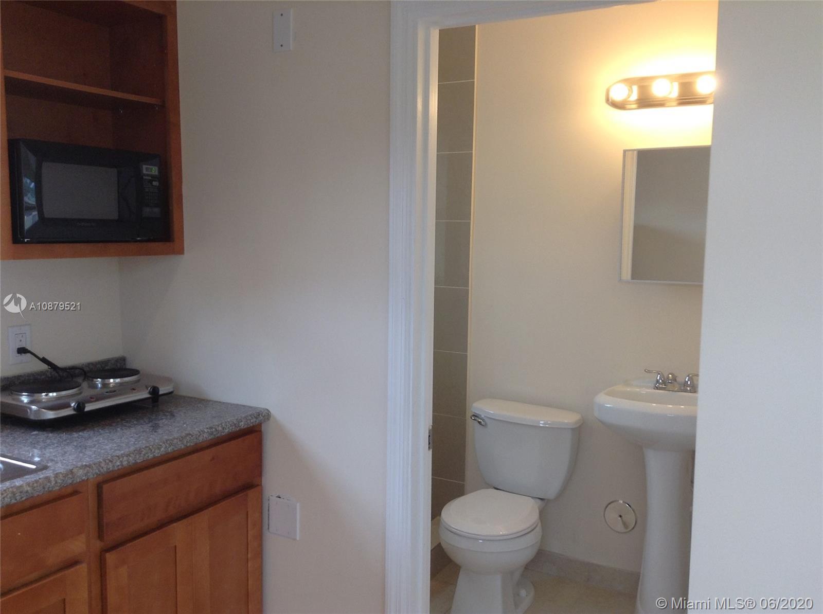 223 NW 12th St # 21, Miami FL 33136 photo 4
