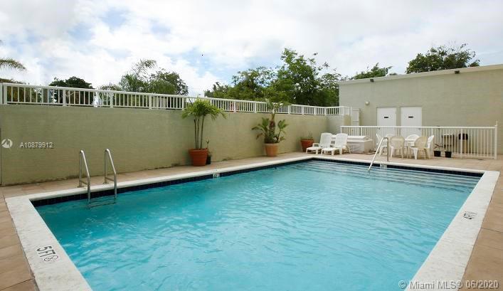 1350 NW 8th Ct # 6, Miami FL 33136 photo 3
