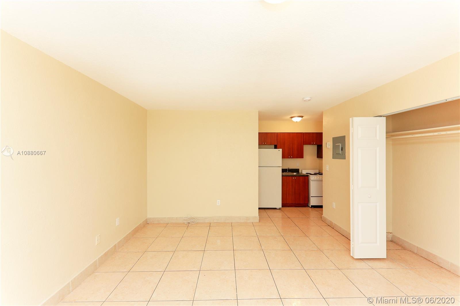 7421 Venetian St, Miramar FL 33023 photo 5