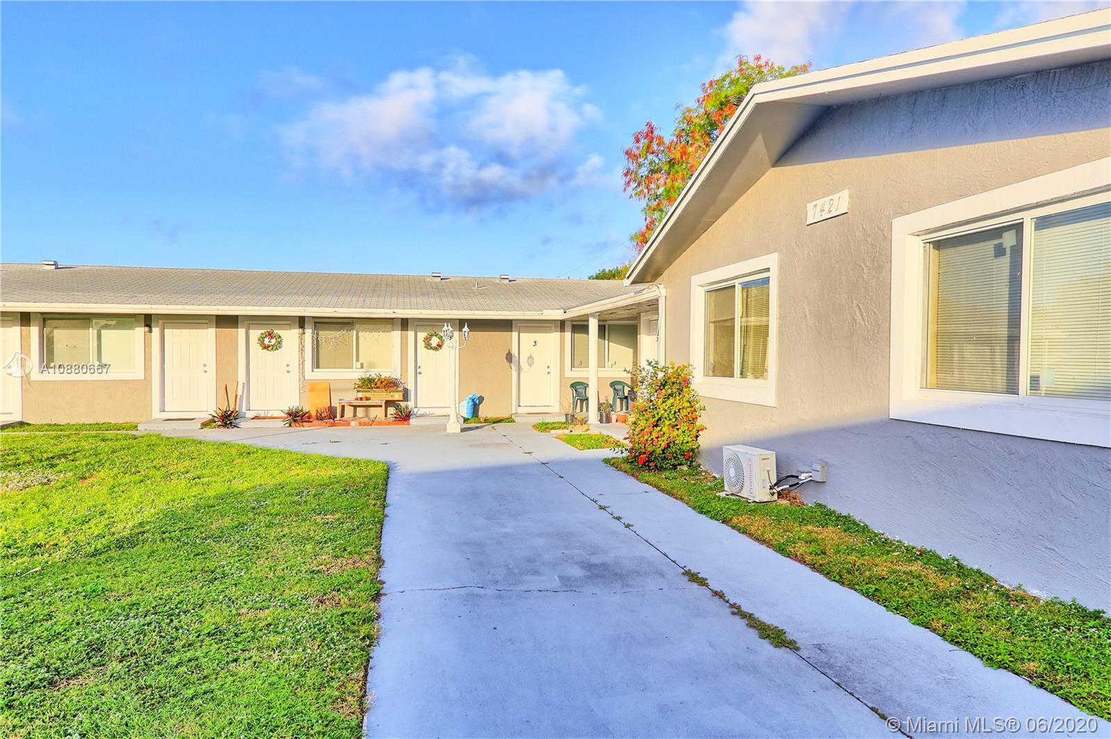 7421 Venetian St, Miramar FL 33023 photo 4