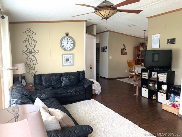 220 NE 12 Ave, Homestead FL 33030 photo 4