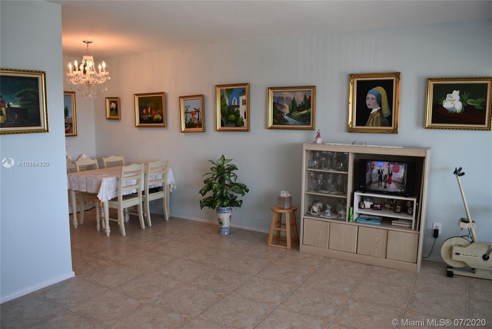131 Doolen Ct # 303, North Palm Beach FL 33408 photo 2