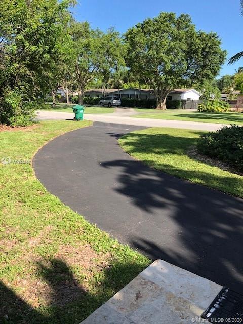 7655 SW 141st St, Palmetto Bay FL 33158 photo 3