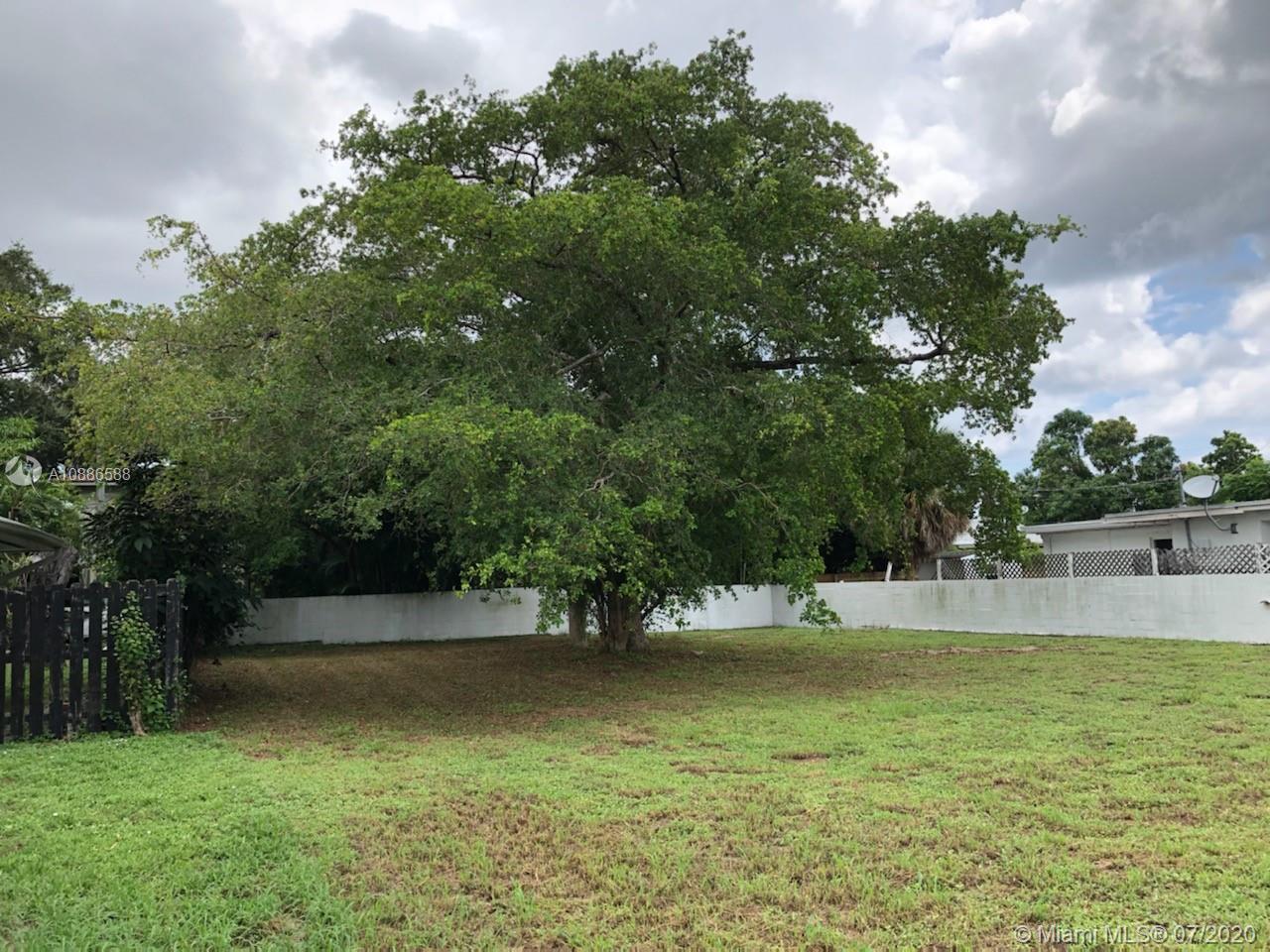 369 Orange Way, West Palm Beach FL 33405