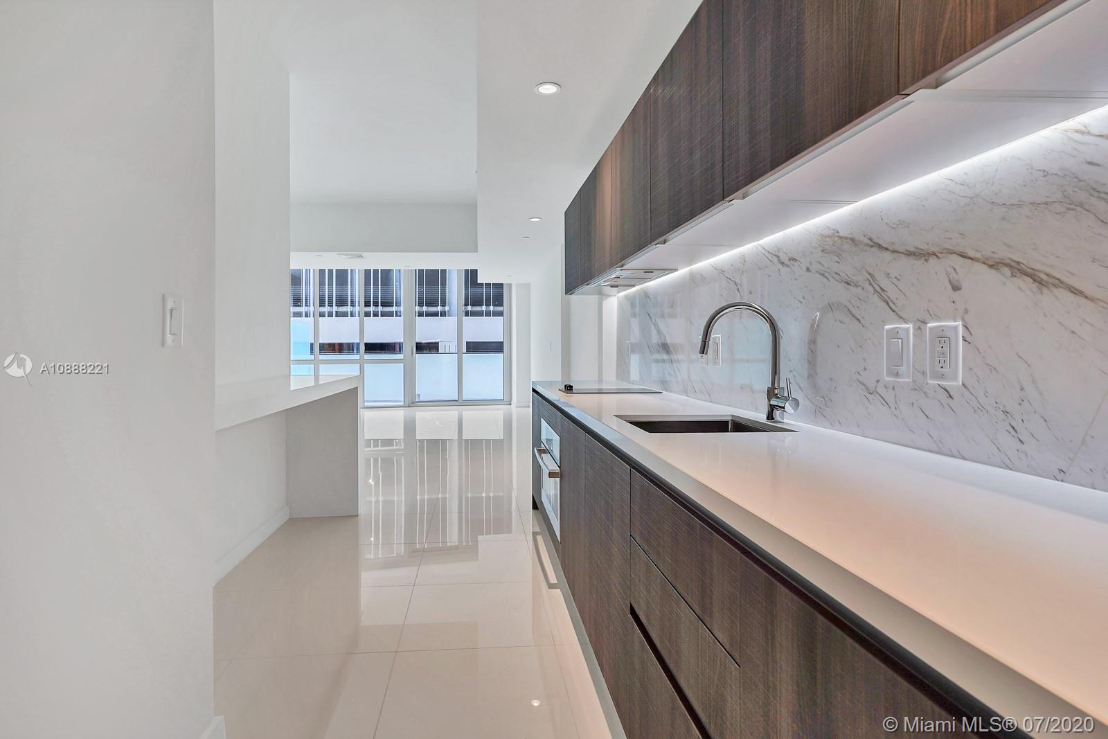 851 NE 1st St # 302, Miami FL 33128 photo 3