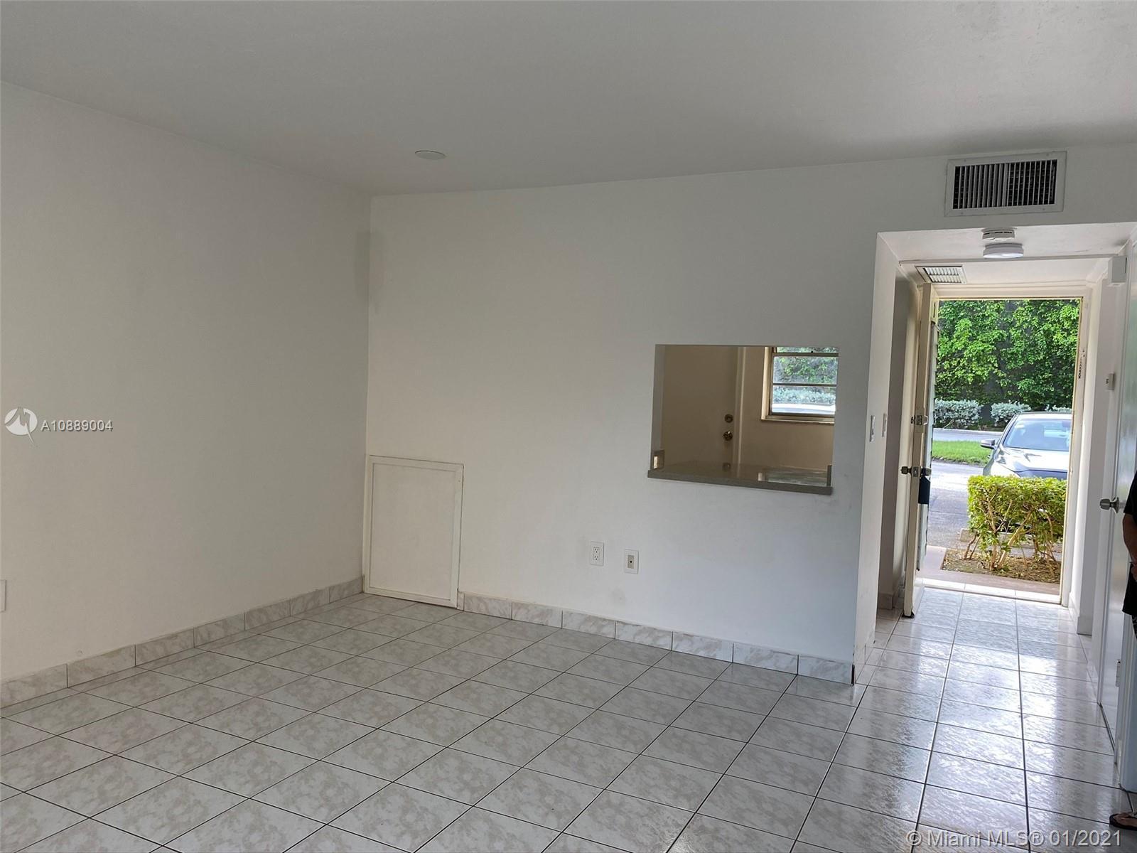 2800 NE 203rd St # 2A, Aventura FL 33180 photo 2