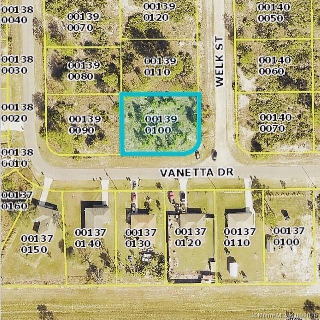 1843 Welk St, Lehigh Acres FL 33972 photo 2