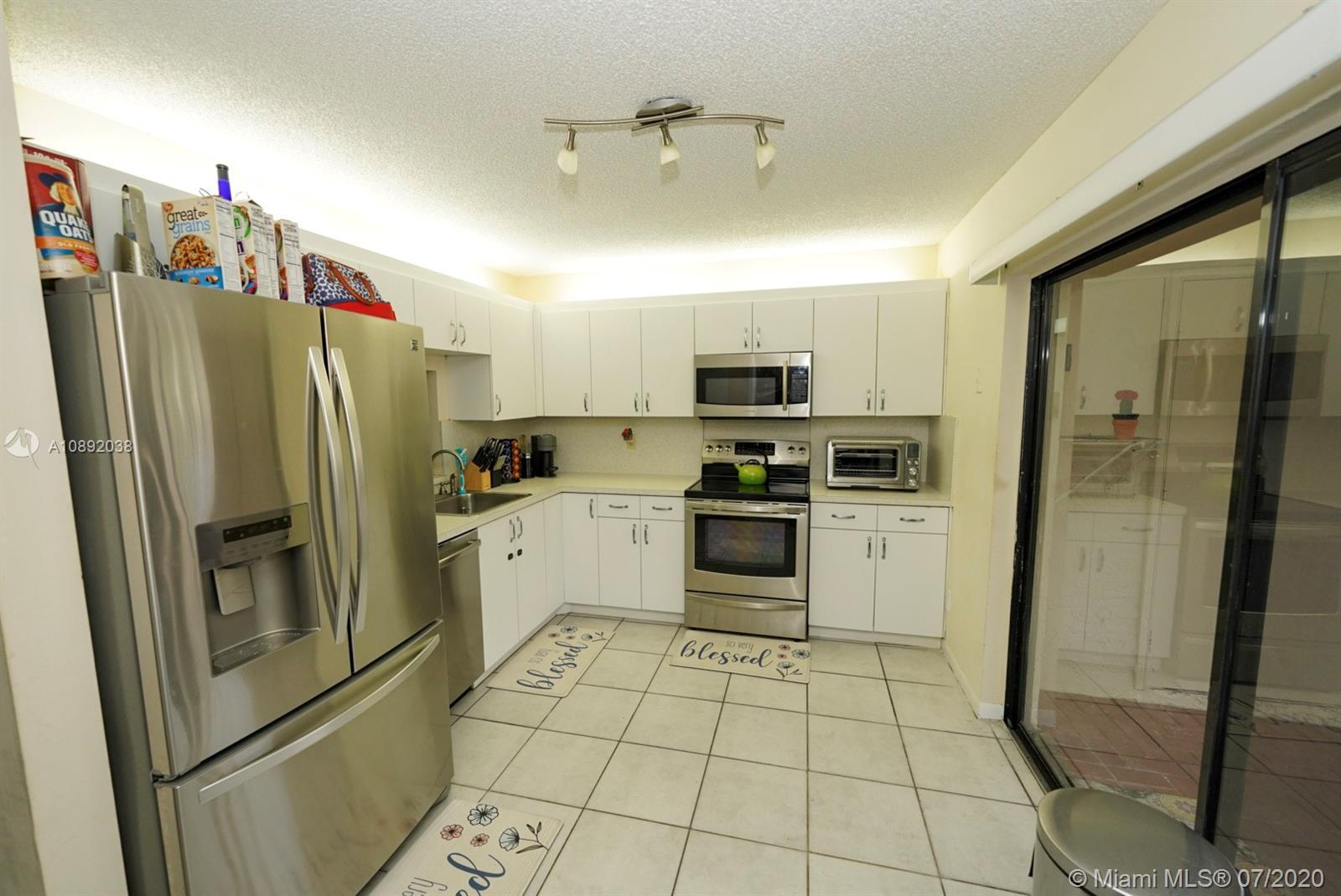 10727 NW 10th St, Pembroke Pines FL 33026 photo 5