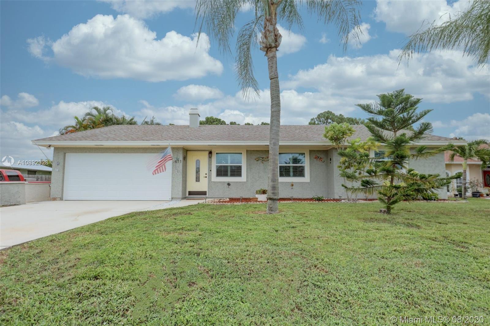 1611 SE Mariner Ln, Port St. Lucie FL 34983 photo 2