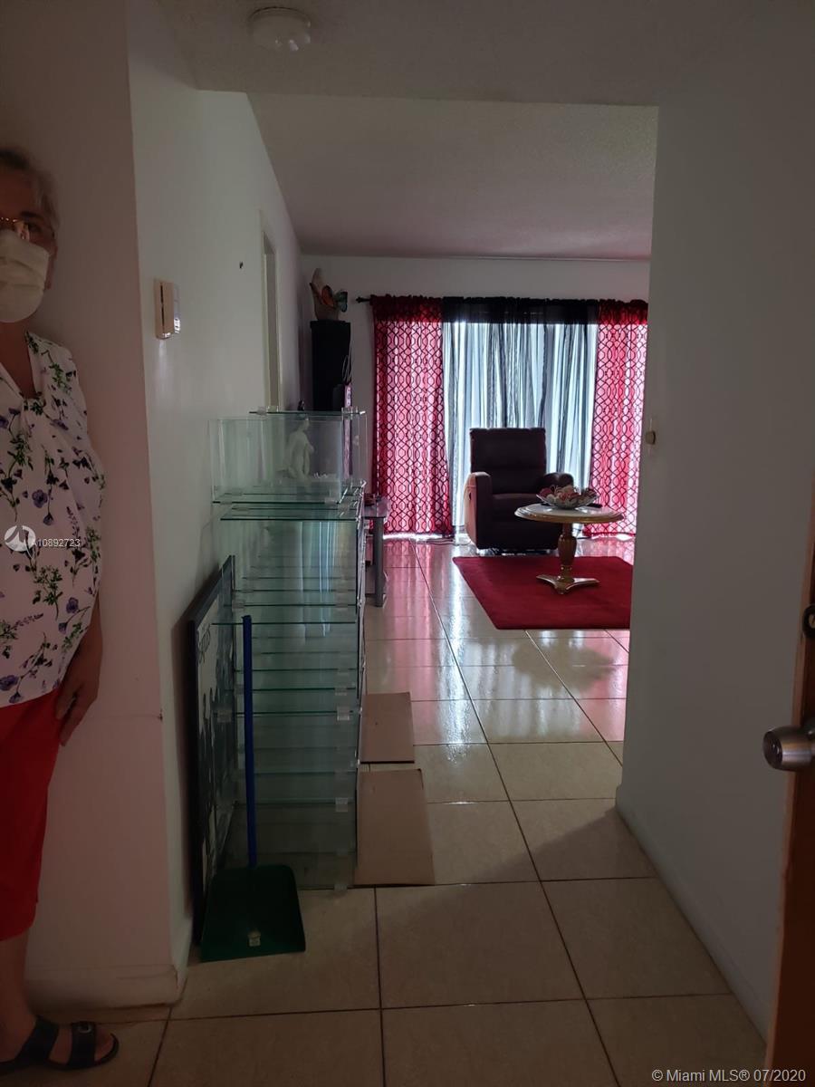 9520 SW 8th St # 101, Miami FL 33174 photo 4