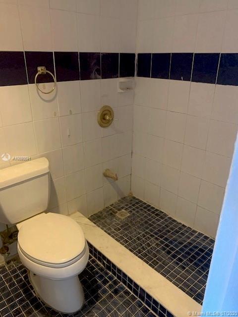 1230 NE 139th St # 202, North Miami FL 33161 photo 5