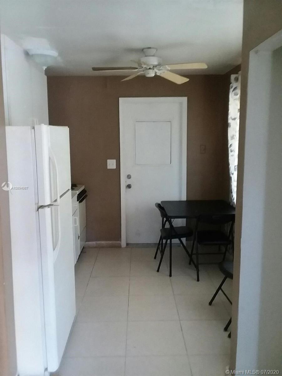 2915 NE 214 ST # 4, Aventura FL 33180 photo 3