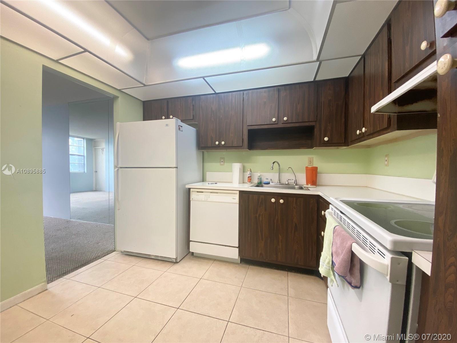 1400 Saint Charles Pl # 406, Pembroke Pines FL 33026 photo 4