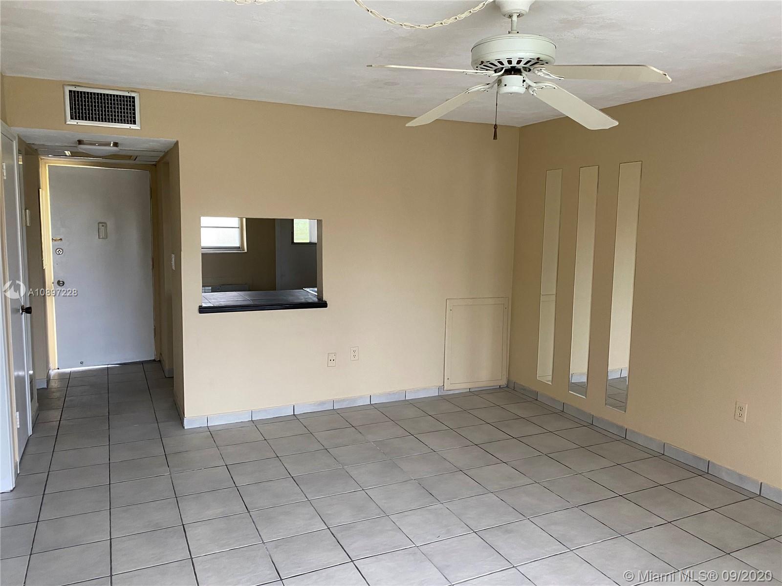 20200 NE 27th Ct # 19, Aventura FL 33180 photo 2