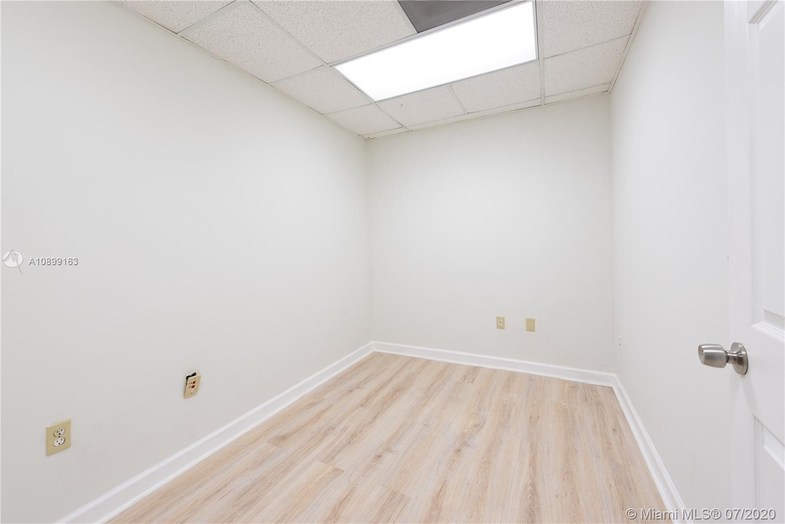 7500 NW 25th St # 257, Miami FL 33122 photo 4