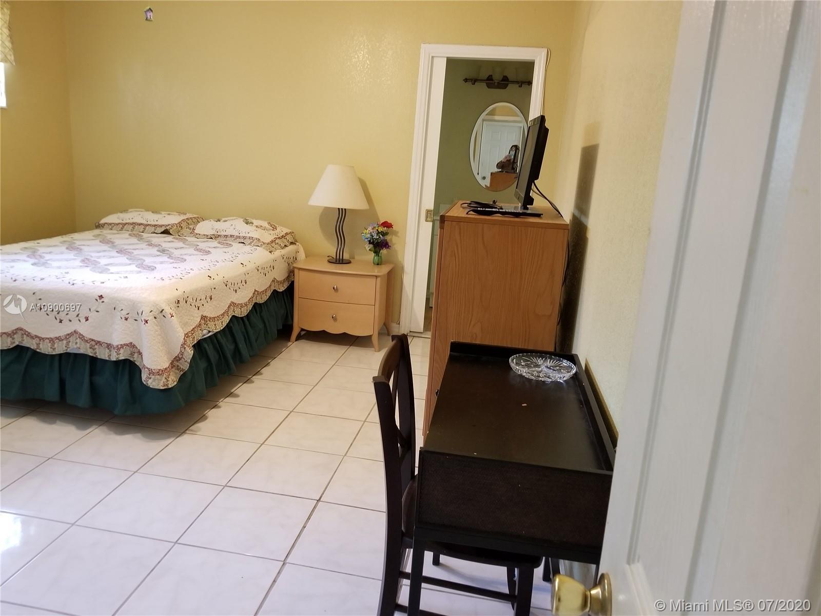 7500 NW 21st Ct, Sunrise FL 33313 photo 5