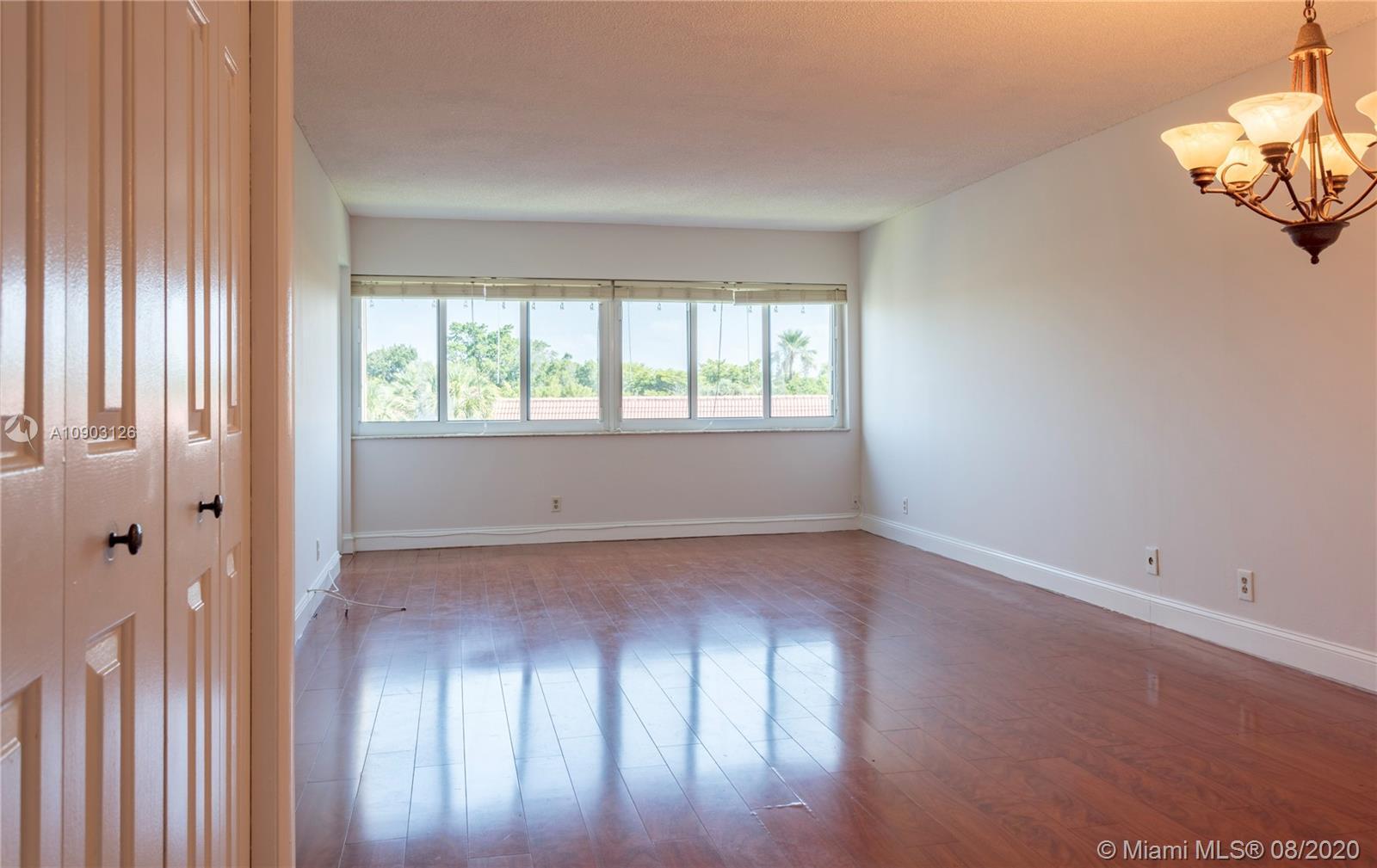 140 Lakeview Dr # 307, Weston FL 33326 photo 4