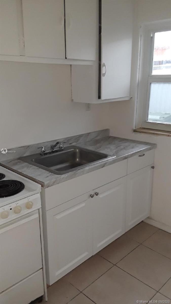 730 SW 10th St # 1, Miami FL 33130