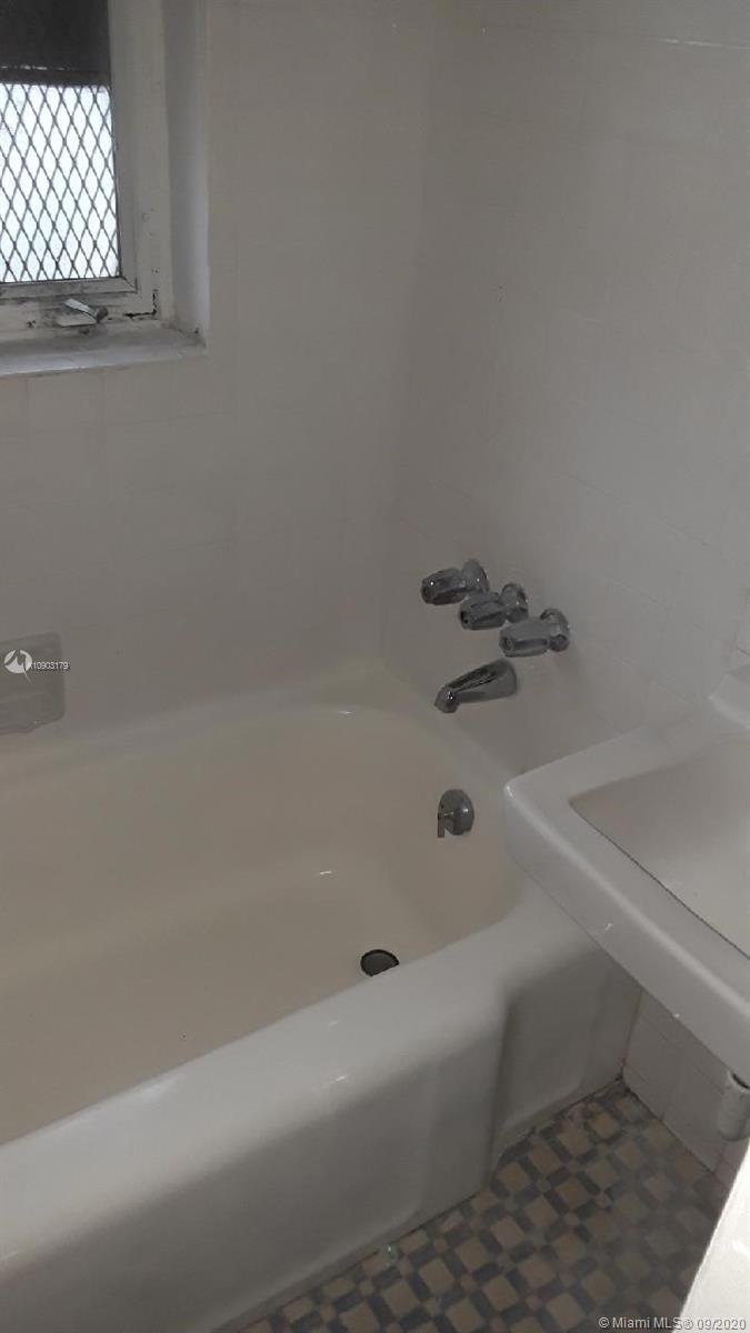 730 SW 10th St # 1, Miami FL 33130 photo 5