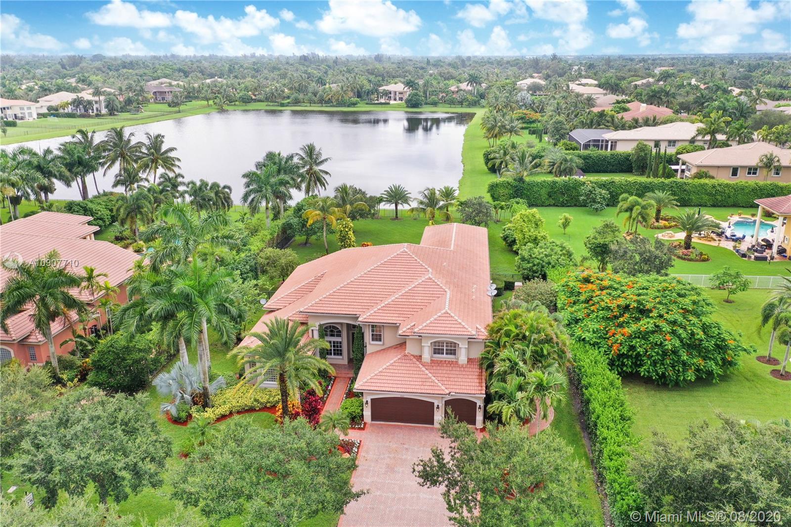 10767 Garden Ridge Ct, Davie FL 33328 photo 2