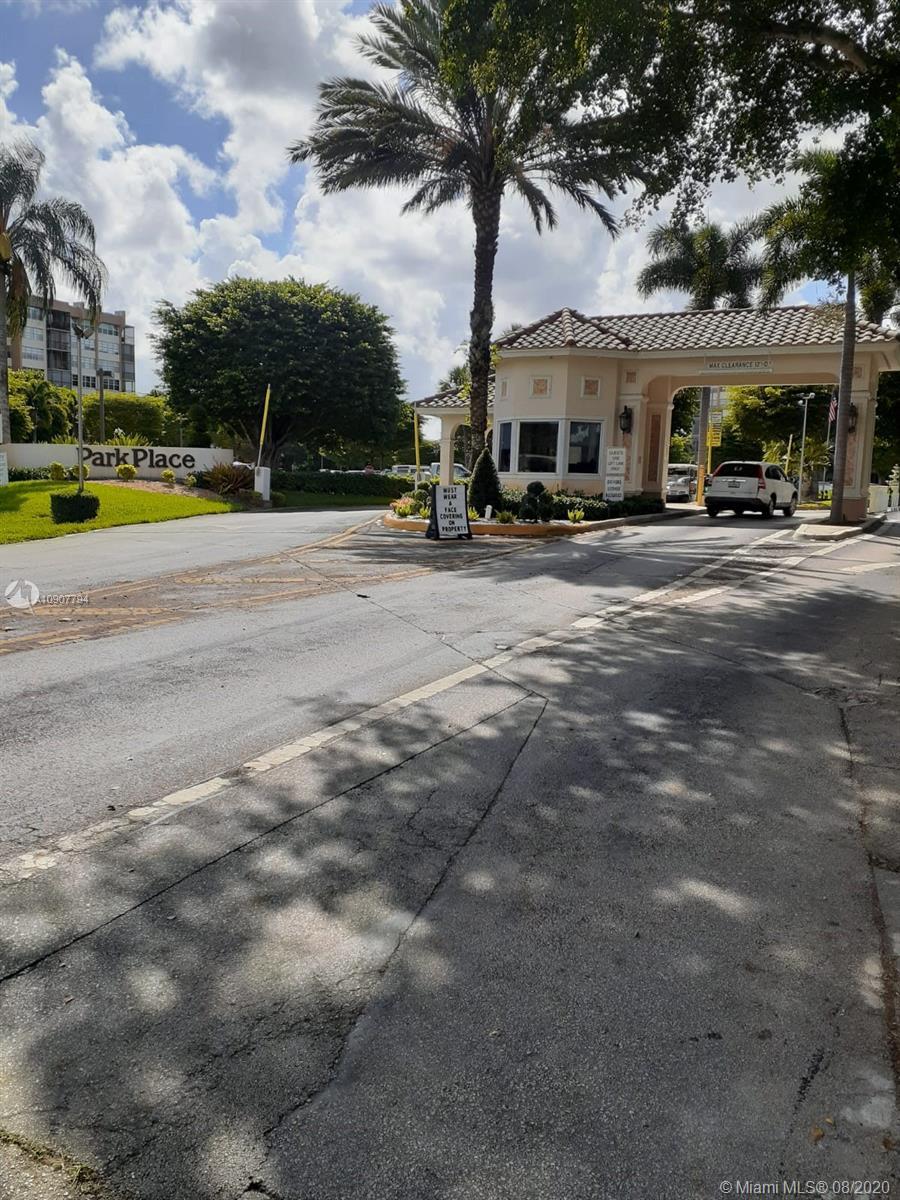 1400 Saint Charles Pl # 418, Pembroke Pines FL 33026