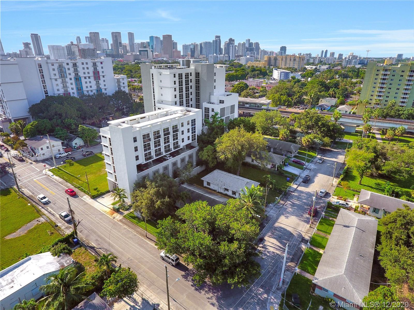 1165 NW 8th Ave, Miami FL 33136 photo 4