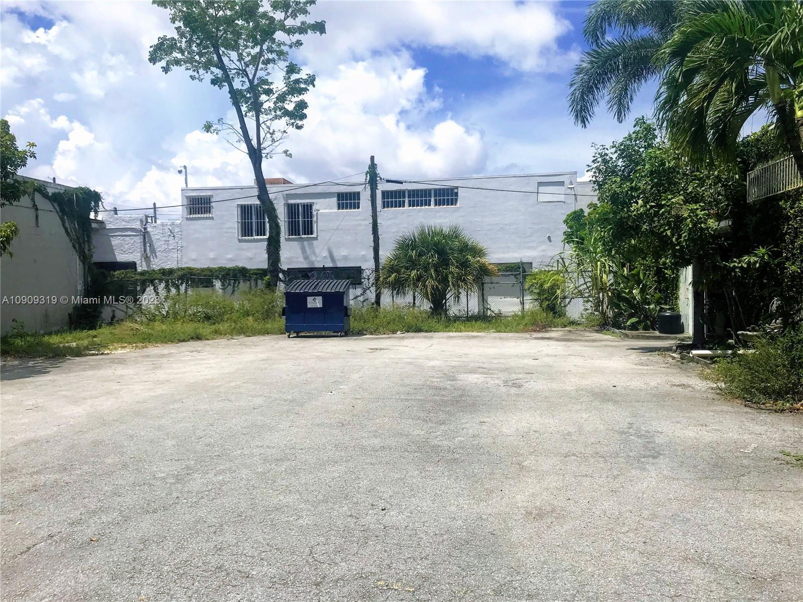 2150 NW Miami Ct, Miami FL 33127 photo 3