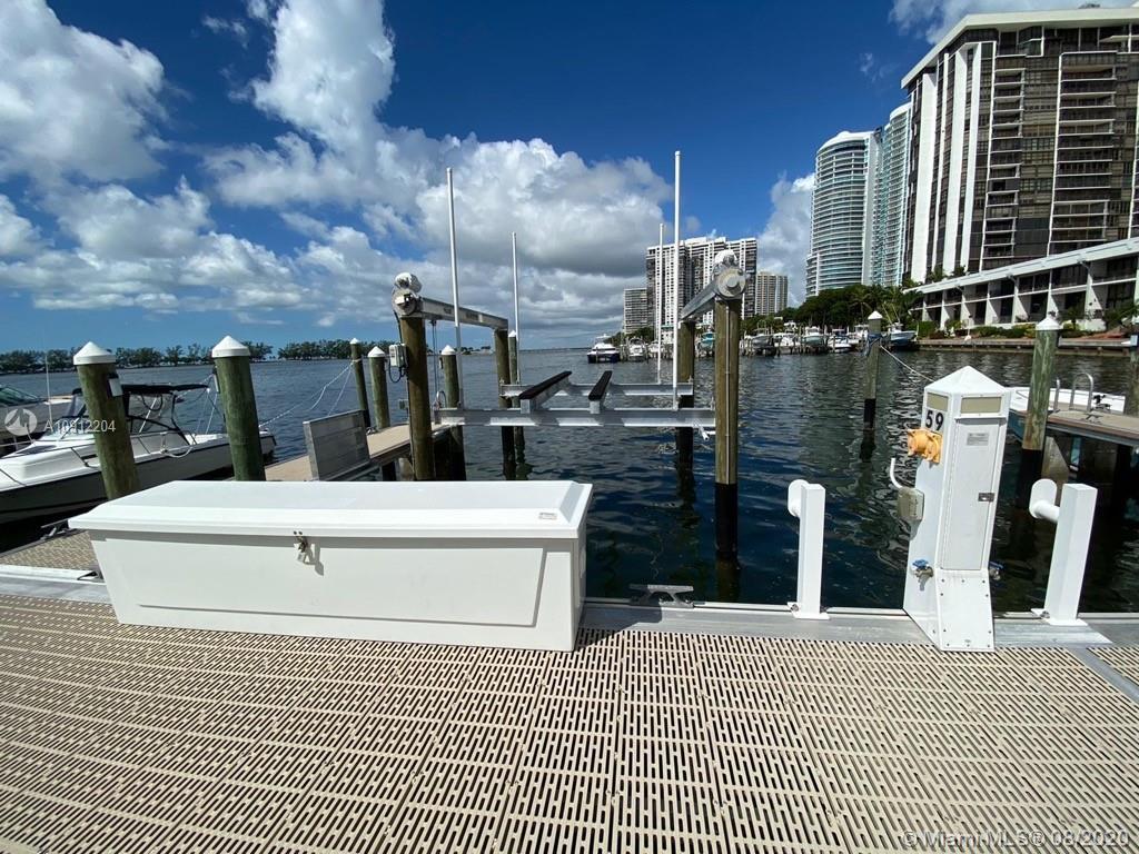 1901 Brickell Ave Slip 59, Miami FL 33129 photo 2