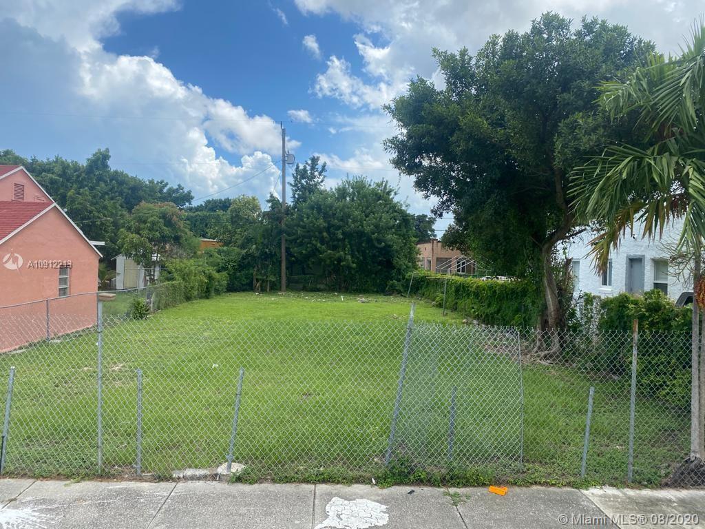 1820 NW 48th St, Miami FL 33142 photo 2