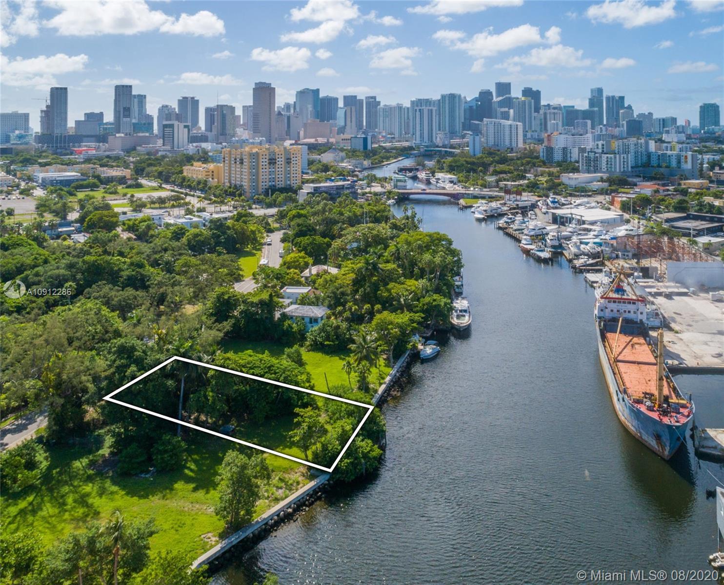734 NW North River Dr, Miami FL 33136