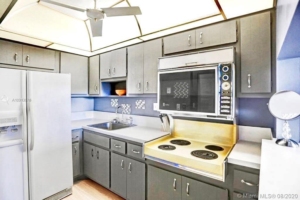 12500 NE 15th Ave # 312, North Miami FL 33161 photo 4