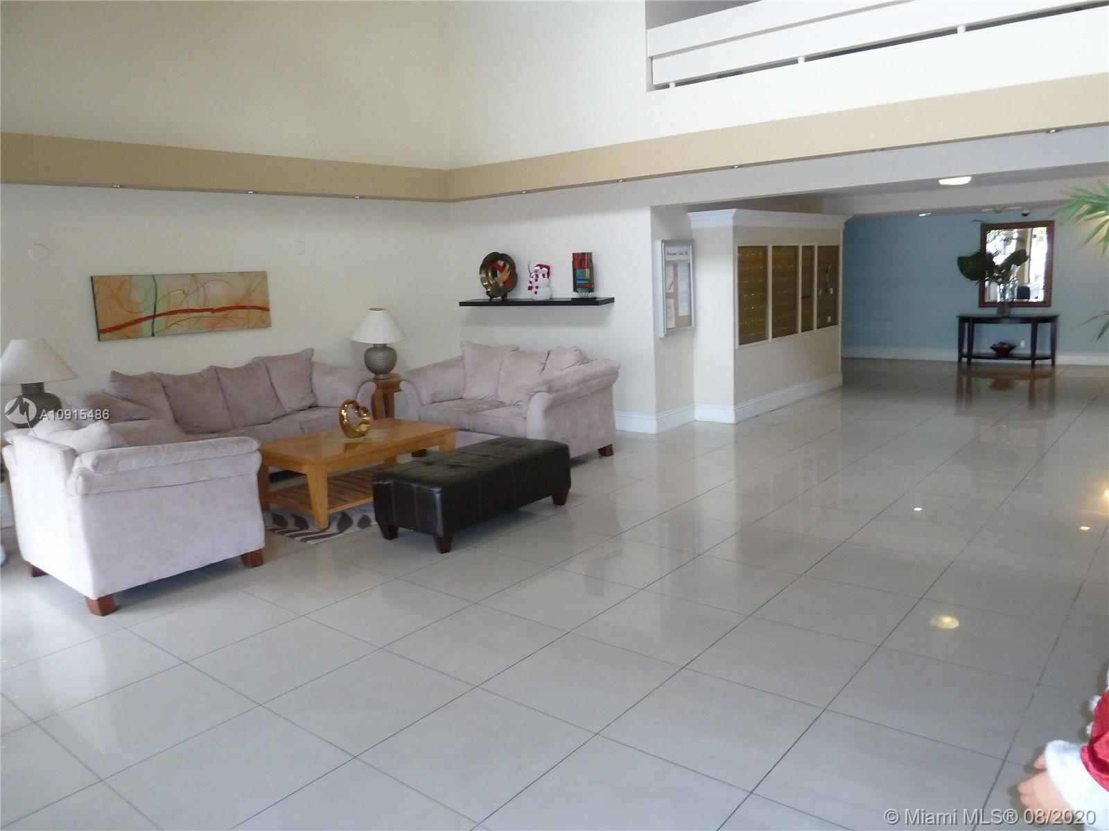 100 Lakeview Dr # 101, Weston FL 33326 photo 4