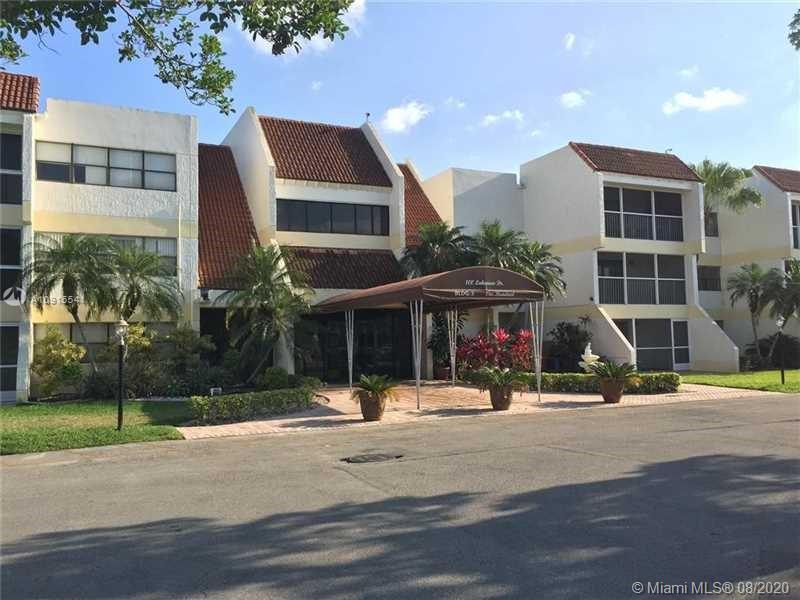 100 Lakeview Dr # 206, Weston FL 33326
