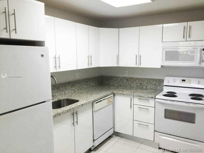 100 Lakeview Dr # 206, Weston FL 33326 photo 5