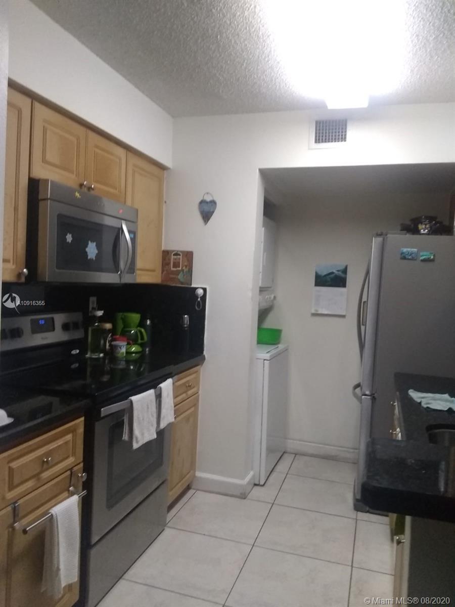 Miami, FL 33193 photo 4
